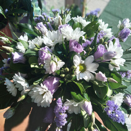 Ljubičanstveni Buket